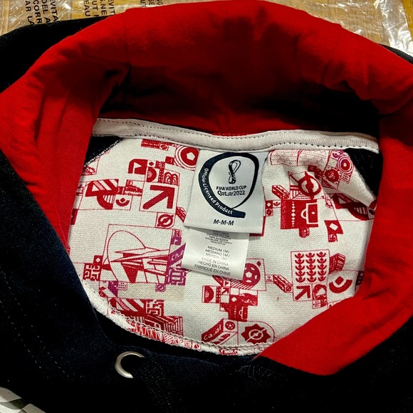 FIFA World Cup Premium Fleece Hoodie - Outerstuff Men's - Picture 7 of 7